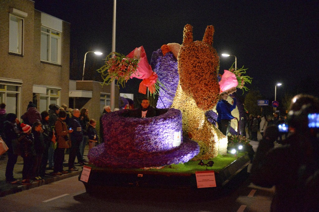 ../Images/Bloemencorso Noordwijkerhout 313.jpg